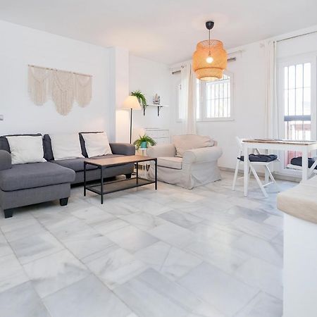 Bhost - Wilkinson Apartment Malaga Bagian luar foto